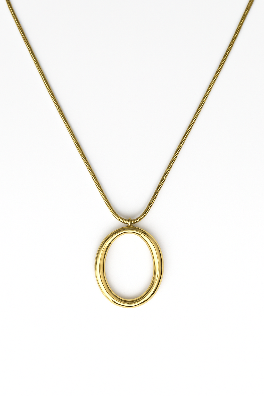 Luna circle necklace