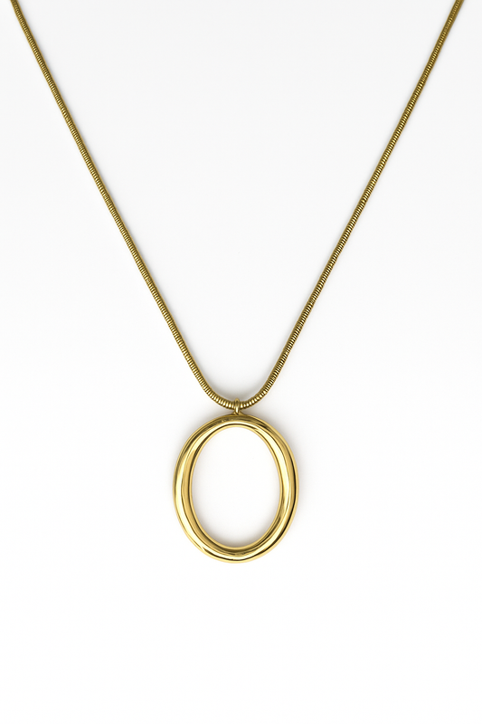 Luna circle necklace